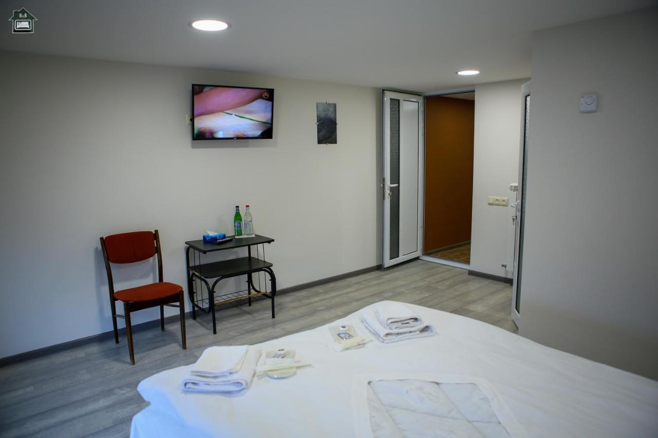 Guest House In Gyumri Luaran gambar