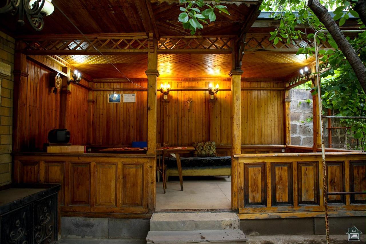 Guest House In Gyumri Luaran gambar