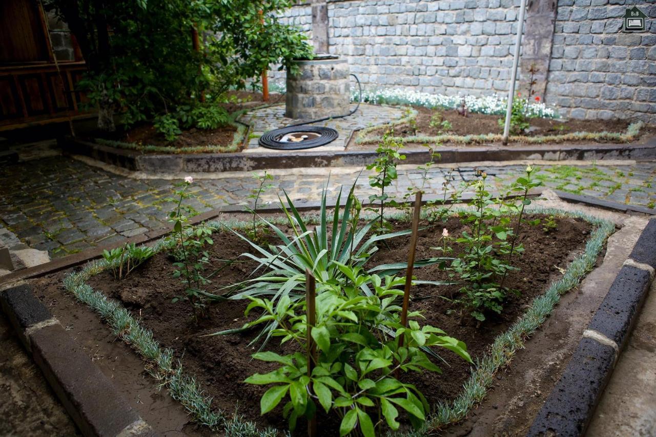 Guest House In Gyumri Luaran gambar